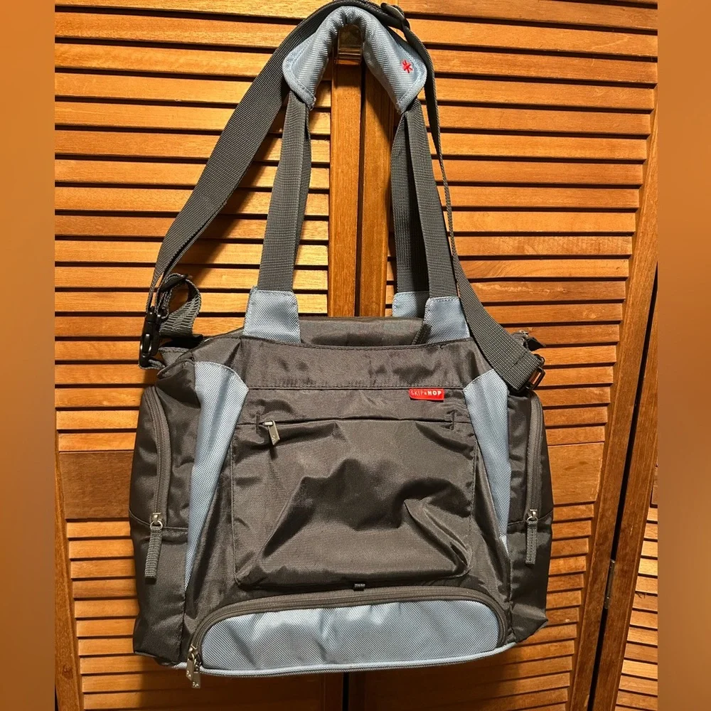 Skip Hop Black and Gray Diaper Bag